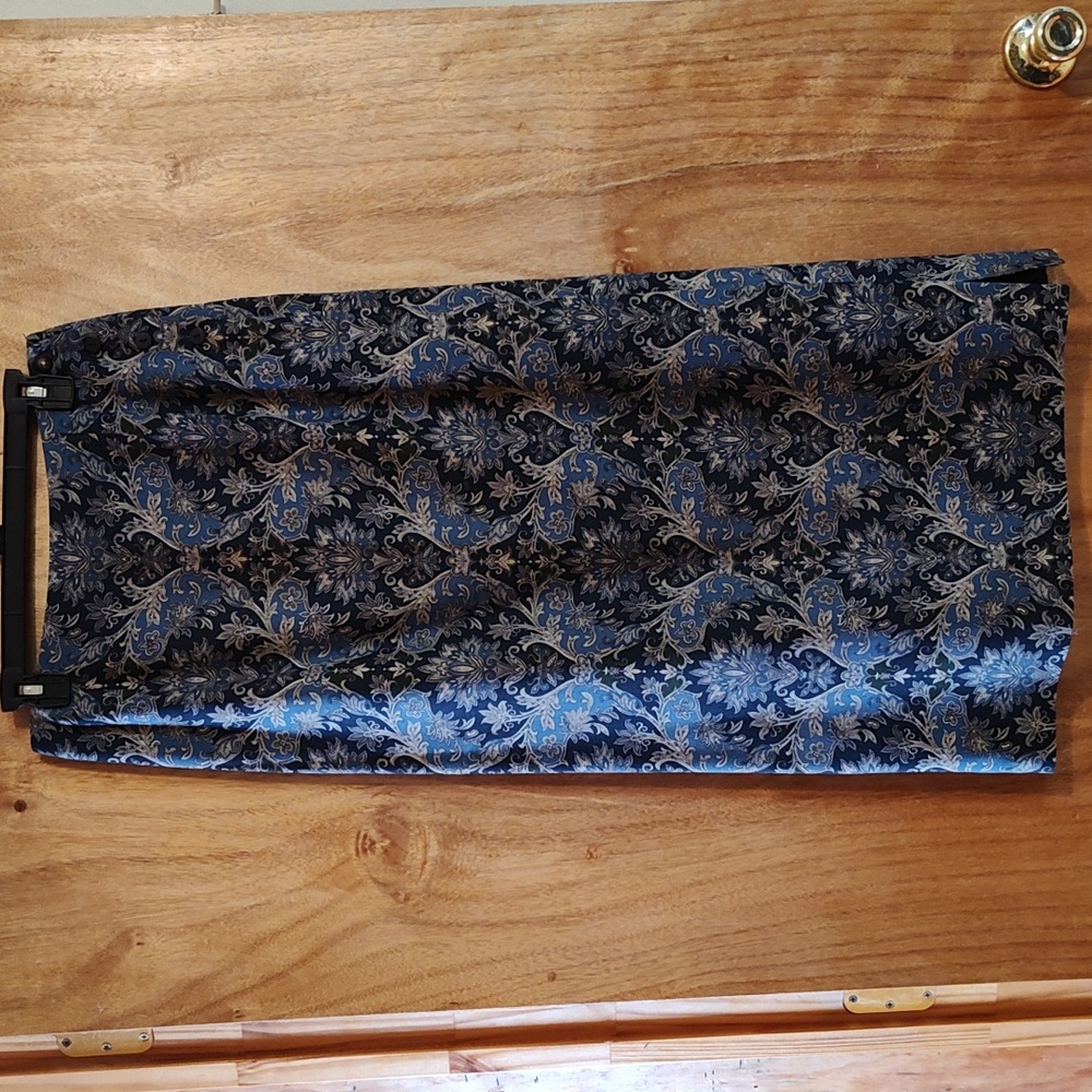 90s Vintage Talbots Silk/Wool Blend Damask Pencil Skirt Blue Tan Beige Size 8